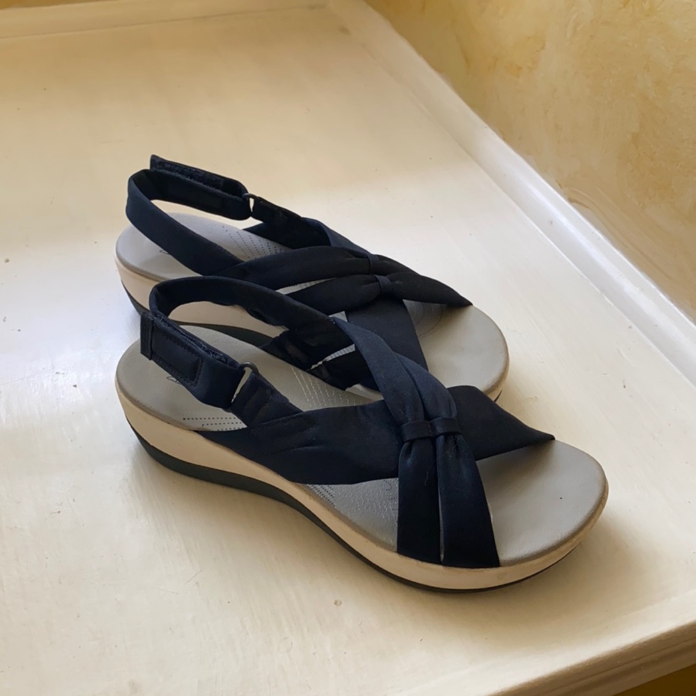 Clarks cloudsteppers shoes size 7